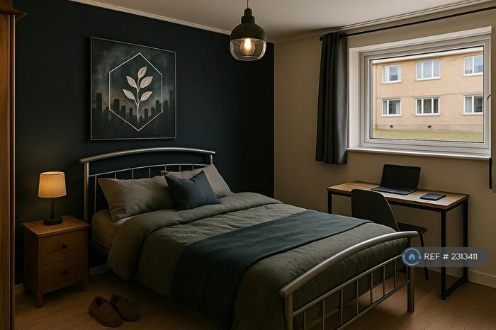 6 Bedroom Semi-Detached House To Rent In Wedgwood Road, Bath, BA2