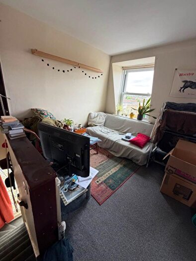 1 Bedroom Semi-Detached House To Rent In Daneville Road, London, SE5