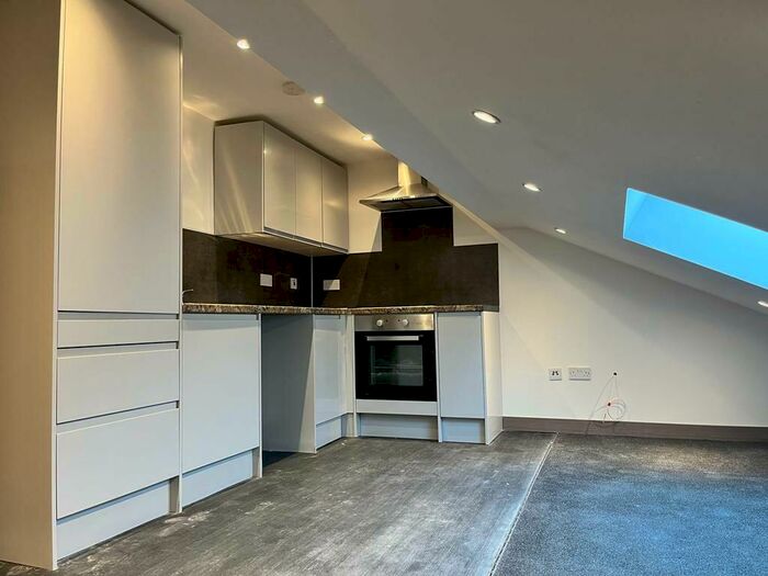 2 Bedroom Apartment To Rent In Unity Place, RG24