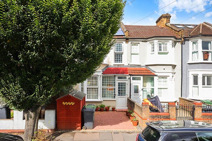 5 Bedroom Terraced House For Sale In Capworth Street, London, E10