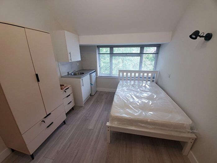 Studio To Rent In Woodville Gardens, Ruislip, HA4