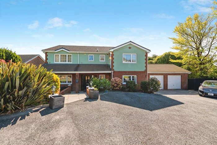 4 Bedroom Detached House For Sale In Water Street, Kidwelly, Carmarthenshire, SA17