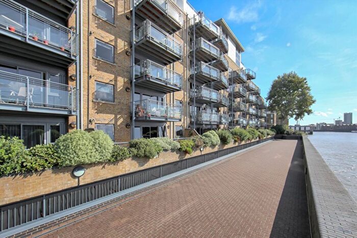 2 Bedroom Flat For Sale In Wapping High Street, Wapping, E1W