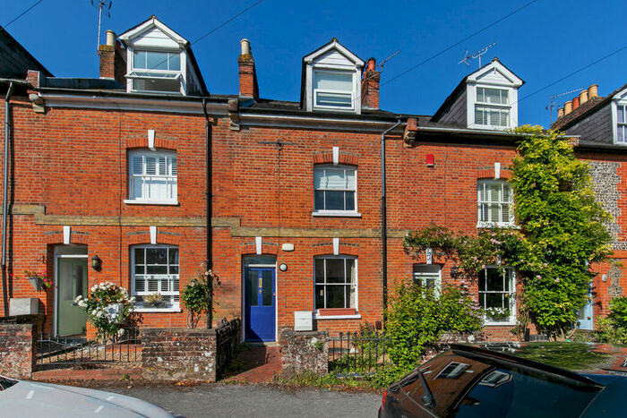 3 Bedroom Terraced House To Rent In Avenue Road, Winchester, SO22