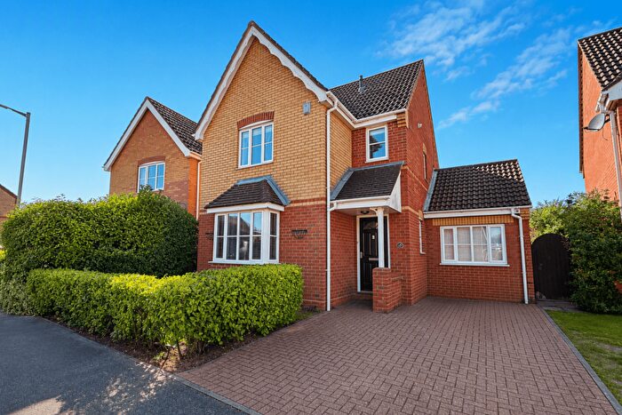 3 Bedroom Detached House To Rent In Quinnell Way, Lowestoft, Suffolk, NR32
