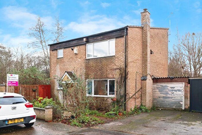 3 Bedroom Detached House For Sale In Flitton Court, Stony Stratford, Milton Keynes, MK11