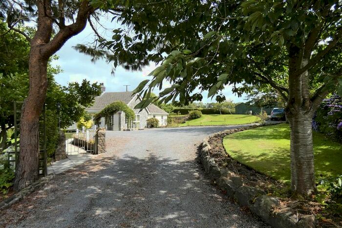 4 Bedroom Bungalow For Sale In Shearwater, Landshipping, Narberth, SA67
