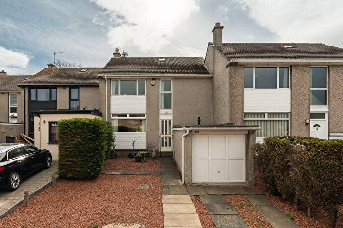3 Bedroom Terraced House For Sale In Buckstone Crescent, Edinburgh, EH10