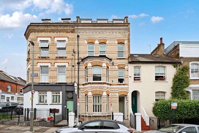 2 Bedroom Flat For Sale In Shelgate Road, Battersea, London, SW11