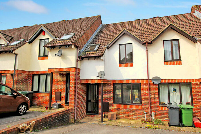 2 Bedroom Terraced House To Rent In Maltings Close, Alton, Hampshire, GU34