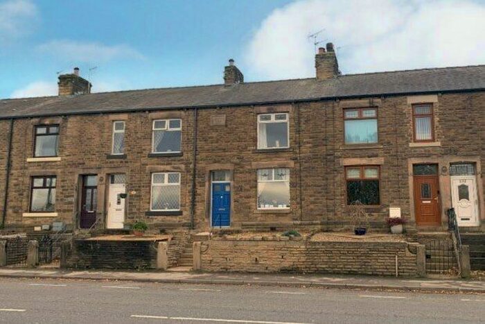 2 Bedroom Property To Rent In Newtown Disley, Stockport, SK12