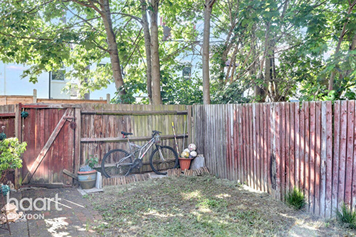 5 Bedroom Terraced House For Sale In Broadway Avenue, Croydon, CR0