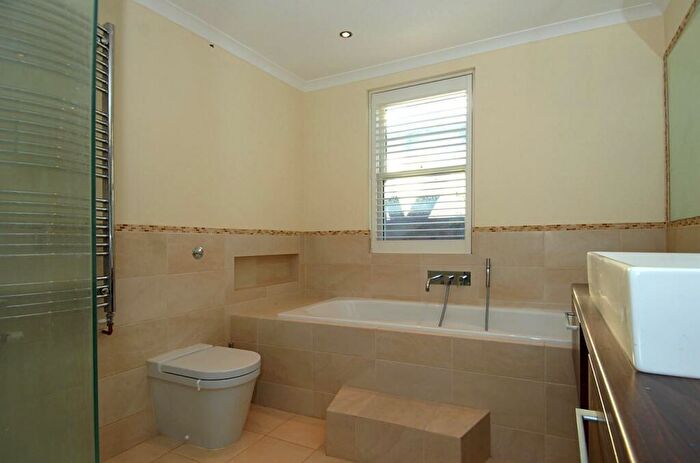 5 Bedroom Detached House To Rent In Beaumont Rise Marlow, SL7