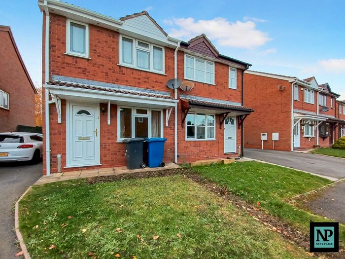 2 Bedroom Semi-Detached House To Rent In Roman Court, Wilnecote, Tamworth B77