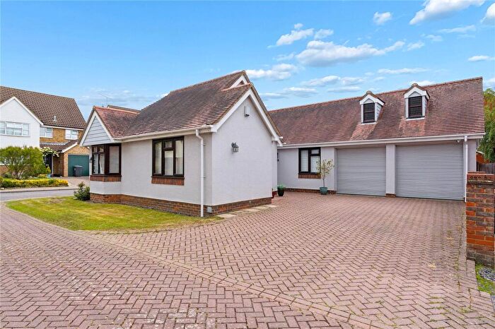 3 Bedroom Bungalow For Sale In Taffrail Gardens, South Woodham Ferrers, Chelmsford, Essex, CM3