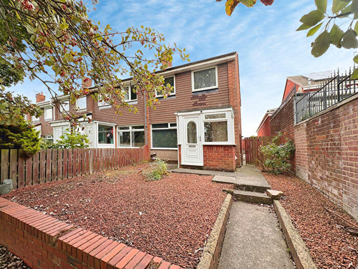 2 Bedroom End Of Terrace House For Sale In Eider Close, Blyth, NE24