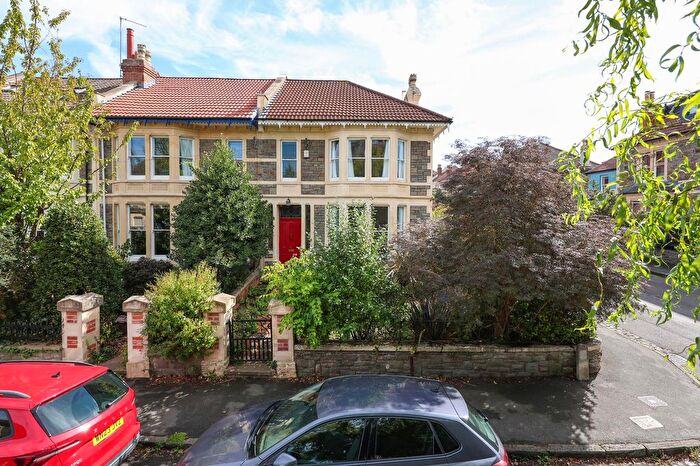 4 Bedroom End Terrace House For Sale In Effingham Road, Bristol, BS6