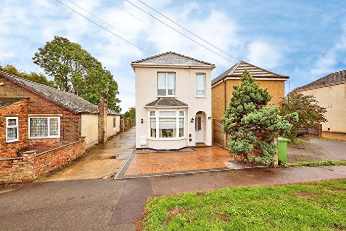 3 Bedroom Detached House For Sale In Estover Road, March, PE15