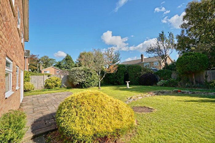 4 Bedroom Detached House For Sale In Haley Close, Hemingford Grey, Huntingdon, PE28