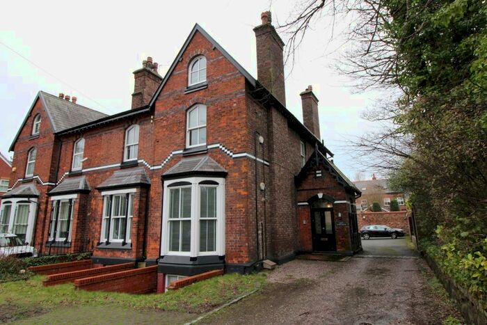 2 Bedroom Flat To Rent In Ivybank, Huyton L36