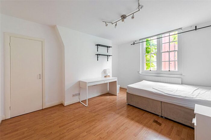 Studio To Rent In Regency Street, London, SW1P