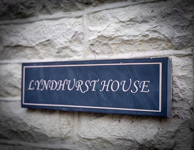 3 Bedroom Terraced House For Sale In Lyndhurst Road, Burnley, BB10
