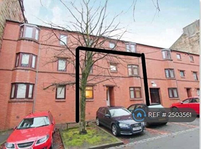 3 Bedroom Maisonette To Rent In Eldon Court, Glasgow, G11