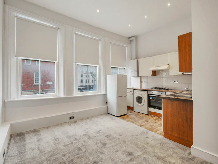 1 Bedroom Flat To Rent In Farringdon Road (), Farringdon, EC1R