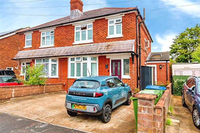 3 Bedroom Semi-Detached House For Sale In Almatade Road, Southampton, Hampshire, SO18