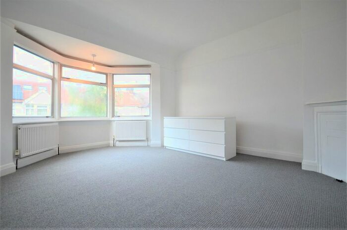 4 Bedroom Terraced House To Rent In Court Way, London, W3