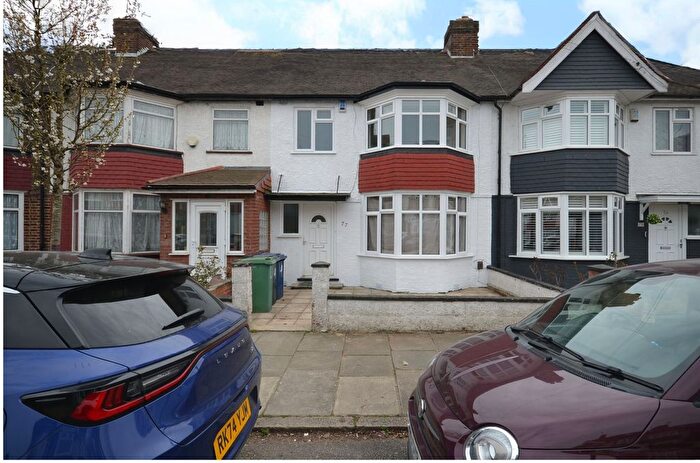 4 Bedroom Terraced House To Rent In Court Way, London, W3