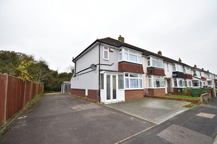 3 Bedroom End Of Terrace House To Rent In Geoffrey Crescent, Fareham, Hampshire, PO16
