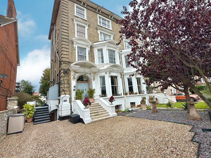 1 Bedroom Flat For Sale In Park Mansions, North Parade, Lowestoft, Suffolk, NR32