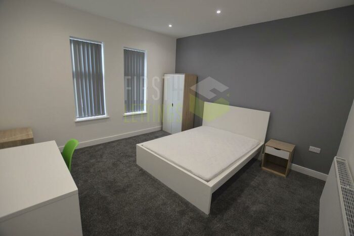 3 Bedroom Flat To Rent In Clarendon Park Road, Leicester, LE2