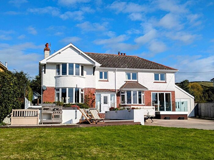 4 Bedroom Detached House For Sale In Newton Road, Bishopsteignton, TQ14