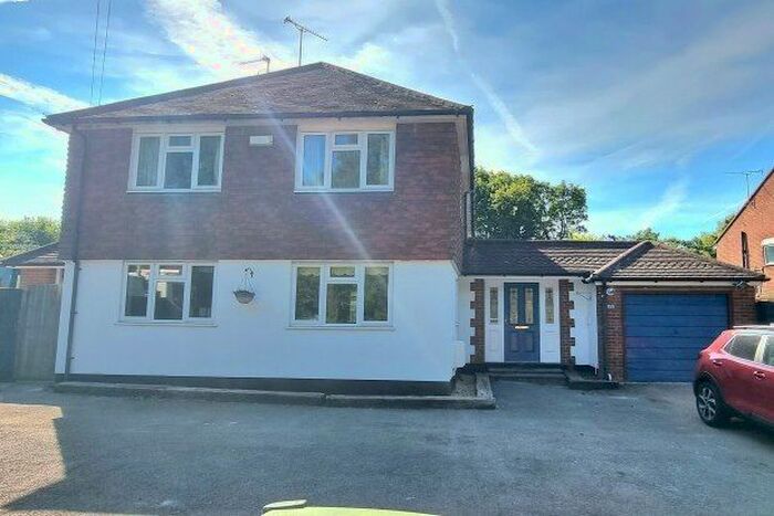 4 Bedroom Property To Rent In Queens Road, Woking, GU24