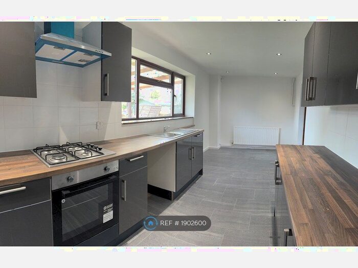 3 Bedroom Semi-Detached House To Rent In Scholfield Road, Keresley End, Coventry, CV7