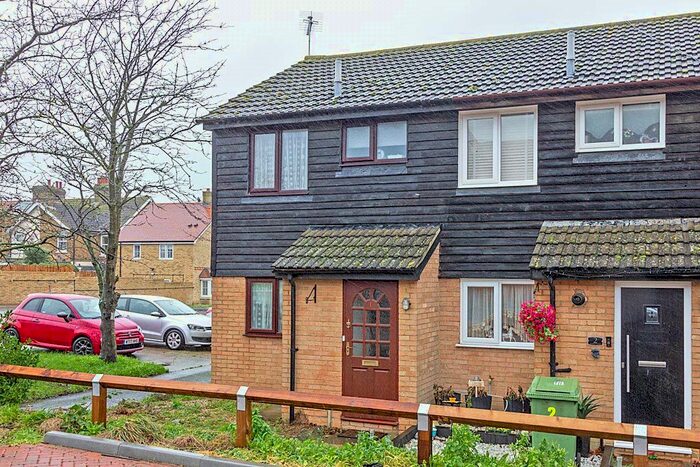 2 Bedroom End Of Terrace House To Rent In Nobel Close, Teynham, Sittingbourne, Kent, ME9