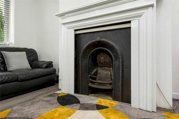 2 Bedroom Maisonette To Rent In Croft Close, Chislehurst, BR7