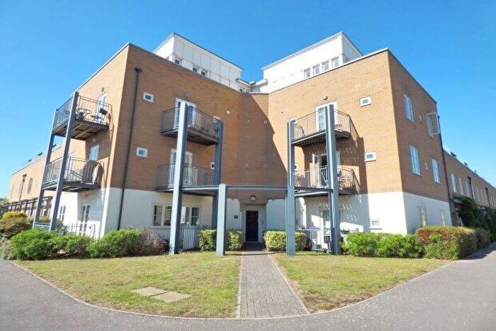 2 Bedroom Flat To Rent In Pavilion Way, Gosport, PO12