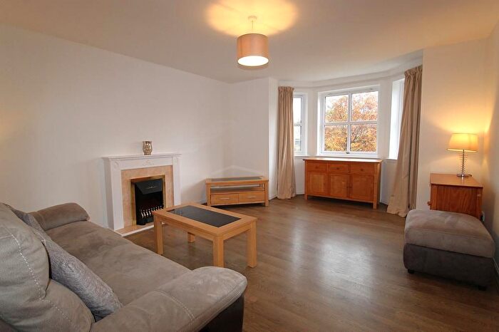 2 Bedroom Flat To Rent In Holburn Street, First Floor, AB10
