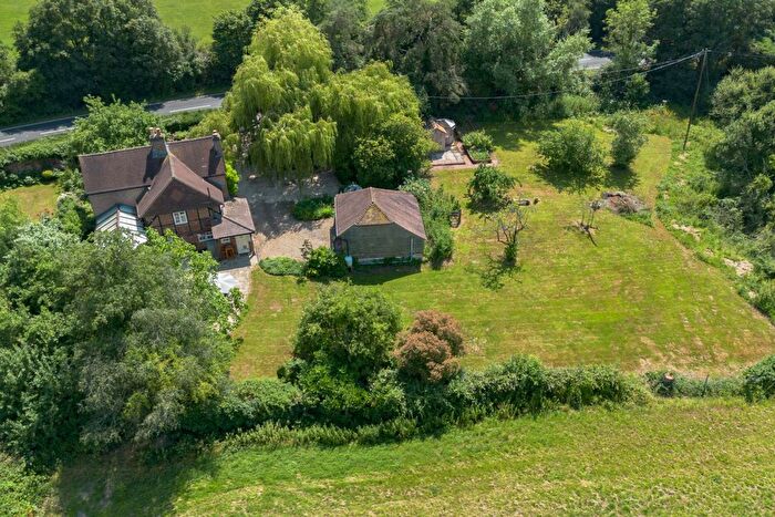 3 Bedroom Detached House For Sale In Marches Road, Warnham, RH12