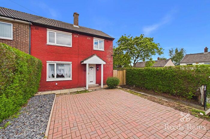 3 Bedroom Semi-Detached House To Rent In Chesilton Avenue, Huddersfield, West Yorkshire, HD3