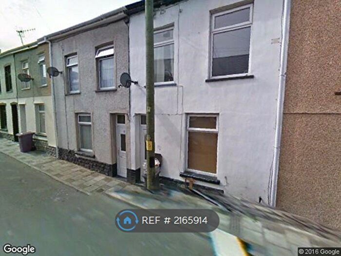 3 Bedroom Terraced House To Rent In Victoria Street, Mountain Ash, CF45
