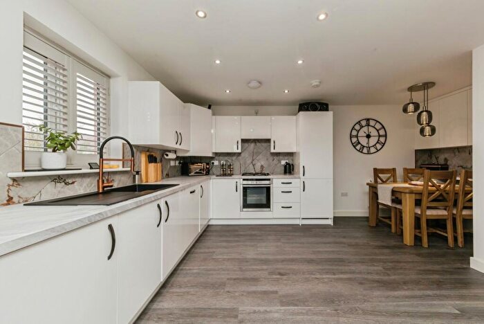 2 Bedroom Flat For Sale In Jack Mills Way, Crewe, Cheshire, CW2