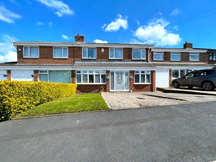 4 Bedroom Semi-detached House For Sale In Elmway, Chester Le Street, DH2
