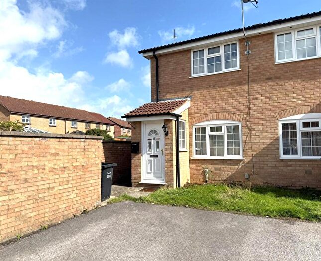 2 Bedroom End Of Terrace House For Sale In James Close, Chippenham, SN15