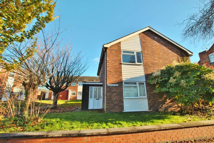 2 Bedroom Flat To Rent In Limefield Court, Lady Bay Road, West Bridgford, NG2