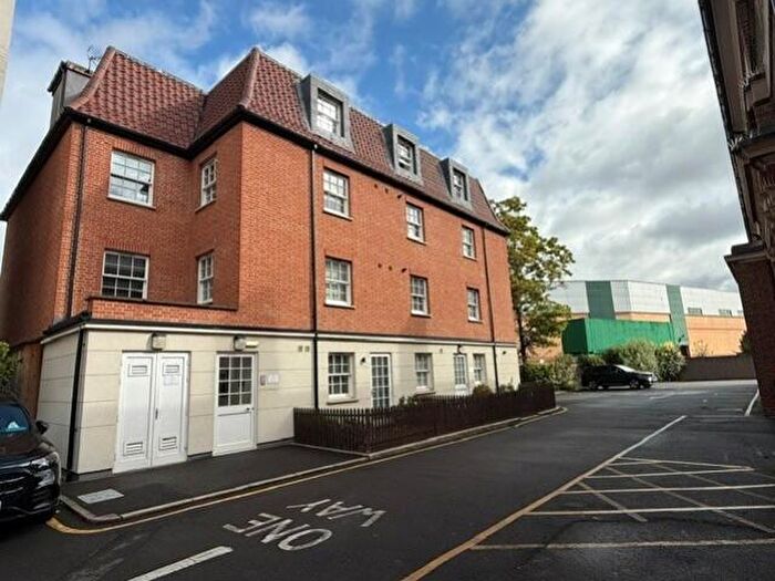 2 Bedroom Flat To Rent In Ferndale Terrace, Harrow, Middlesex, HA1