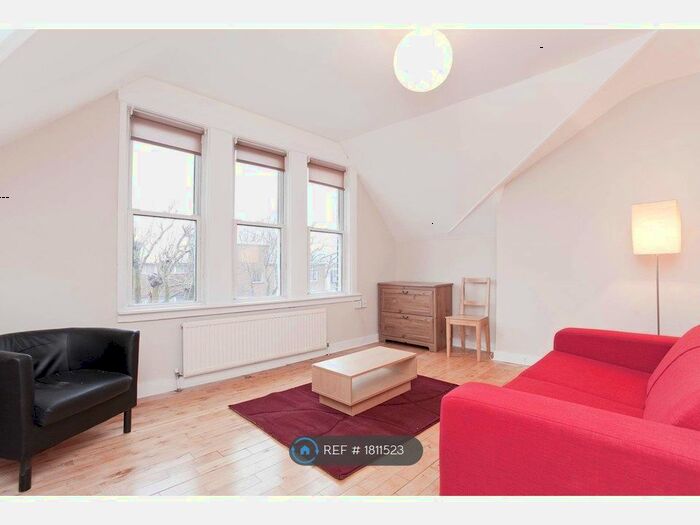 2 Bedroom Flat To Rent In Jerningham Road, London, SE14